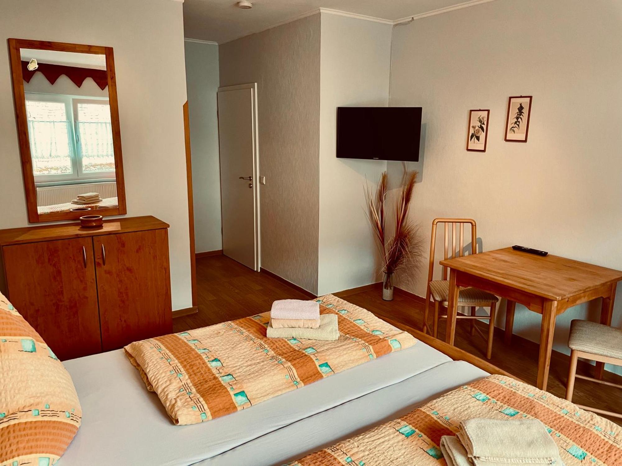 Gaestezimmer Bruno Bremm Exteriör bild